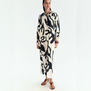 H&M Loose-Fit Cream/Black Dark Red Patterned Dress M- H&M Limited Edition